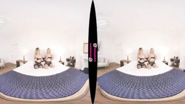 Chloe Toy, Elle Hunter - Two Fuckable Pussies