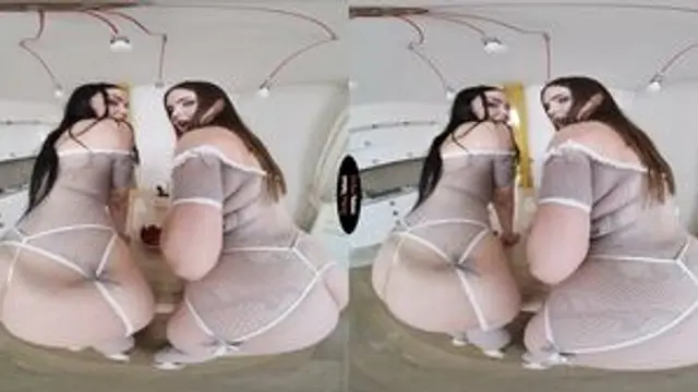 Sofia Lee, Taylee Wood - Milky Babes