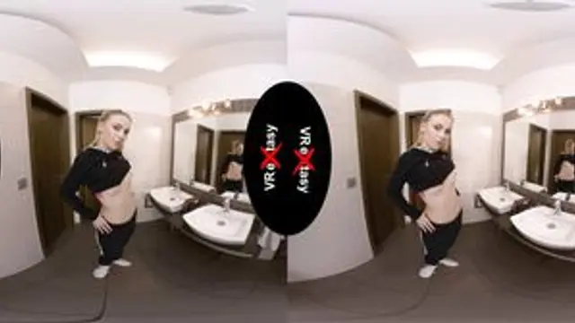 Jenny Wild - Restroom Solo