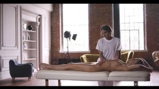 Eveline Dellai, Tina Kay - Tina's Massage Desires