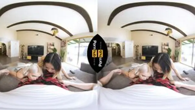 Threesome With Super Hot Lulu and Zoe