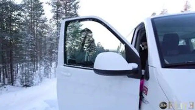 Kinuski Horny MILF 3