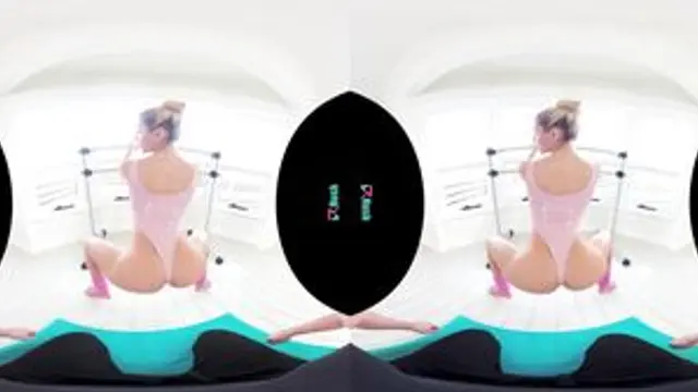 Abella Danger - How Good Am I Stretching