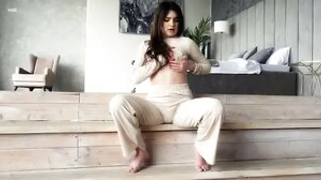 Amanda Cant - Stop Touching