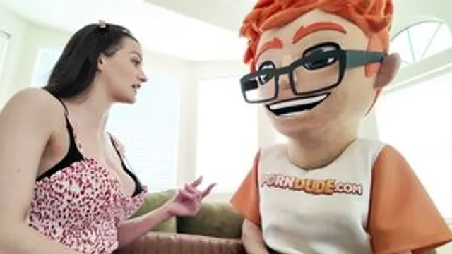 PornDudeCasting - Summer Renee in 4K