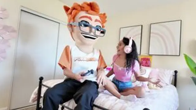 Sarah Lace’s Masturbation Game Ends with My Creampie Power-Up!
