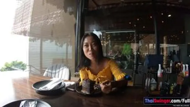 Thai teen amateur GF enjoys BFs BWC