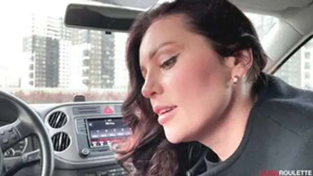 Luna Roulette - Blowjob And Cum Swallowing In The Car. What Could Be Better¿