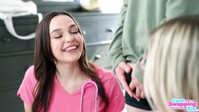 Jill Kassidy, Rissa May - Stepsis Wants To Play Doctor! in 4K