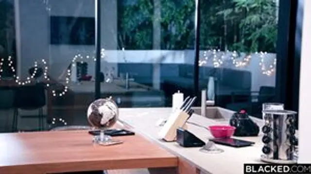 Emily Willis & Eliza Ibarra 4K