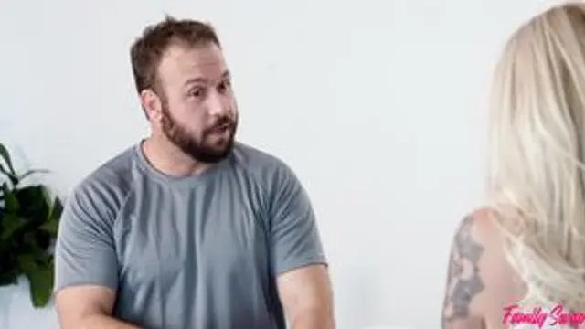 Alexis Malone - Swap Family Learns Self Defense