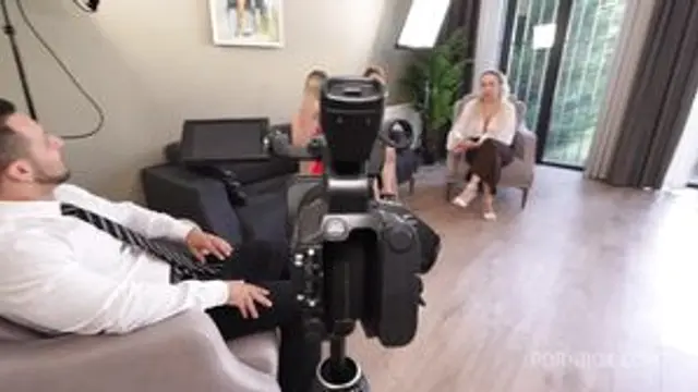 Angelica Heaven, Nicole Murkovski, Bella Mur & Maya Stone 4K