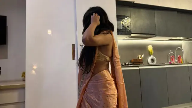 Wife Ne Apne Pati Ko Bahar Sex Karte Hu Pakda Phir Wife Ki Chudai Kiya