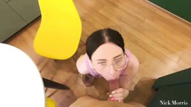 She Got Off With a Light Blowjob for the Neighbors' Complaints and Promised to Improve