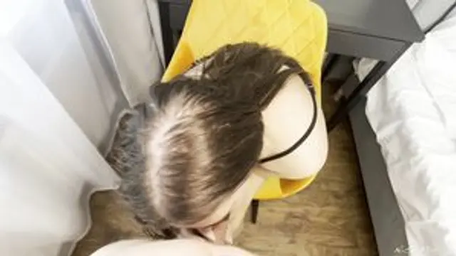 Lustful Web Model Gets Fucked on a Chair