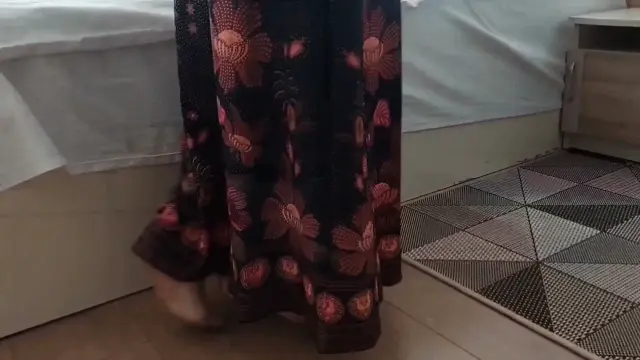 Beautiful Blonde Mature Amateur Wife Enjoys Sex in Between