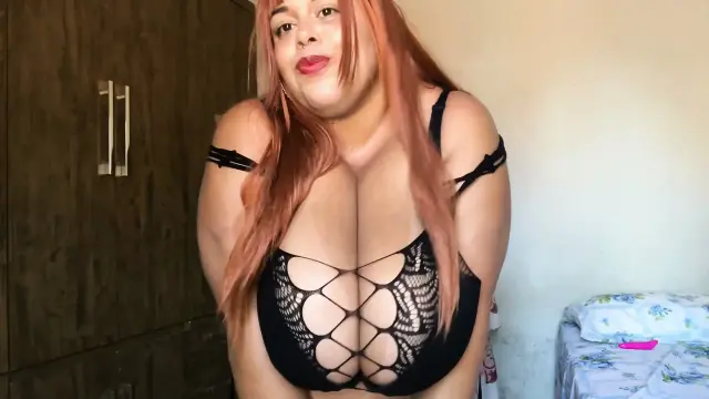 Big Belly Angel Rubs One off