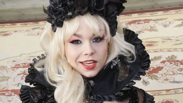 382 Rebeka Black Blonde Gothic Masturbation