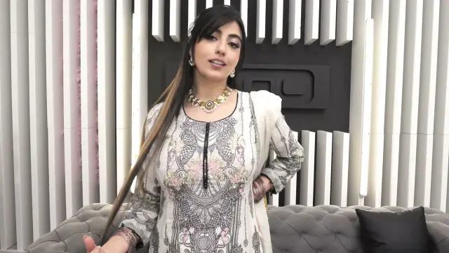 Cheating Muslim Wife Fucks Hard and Gives a Rimjob