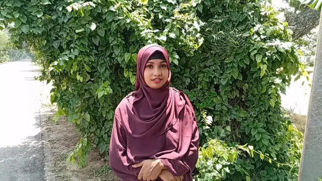 Young Muslim Hijabi Sis in Law seduced her Bhai Jaan and lured him to Fucked her Hard and Cum Dump her Pretty face. She moaned like a little